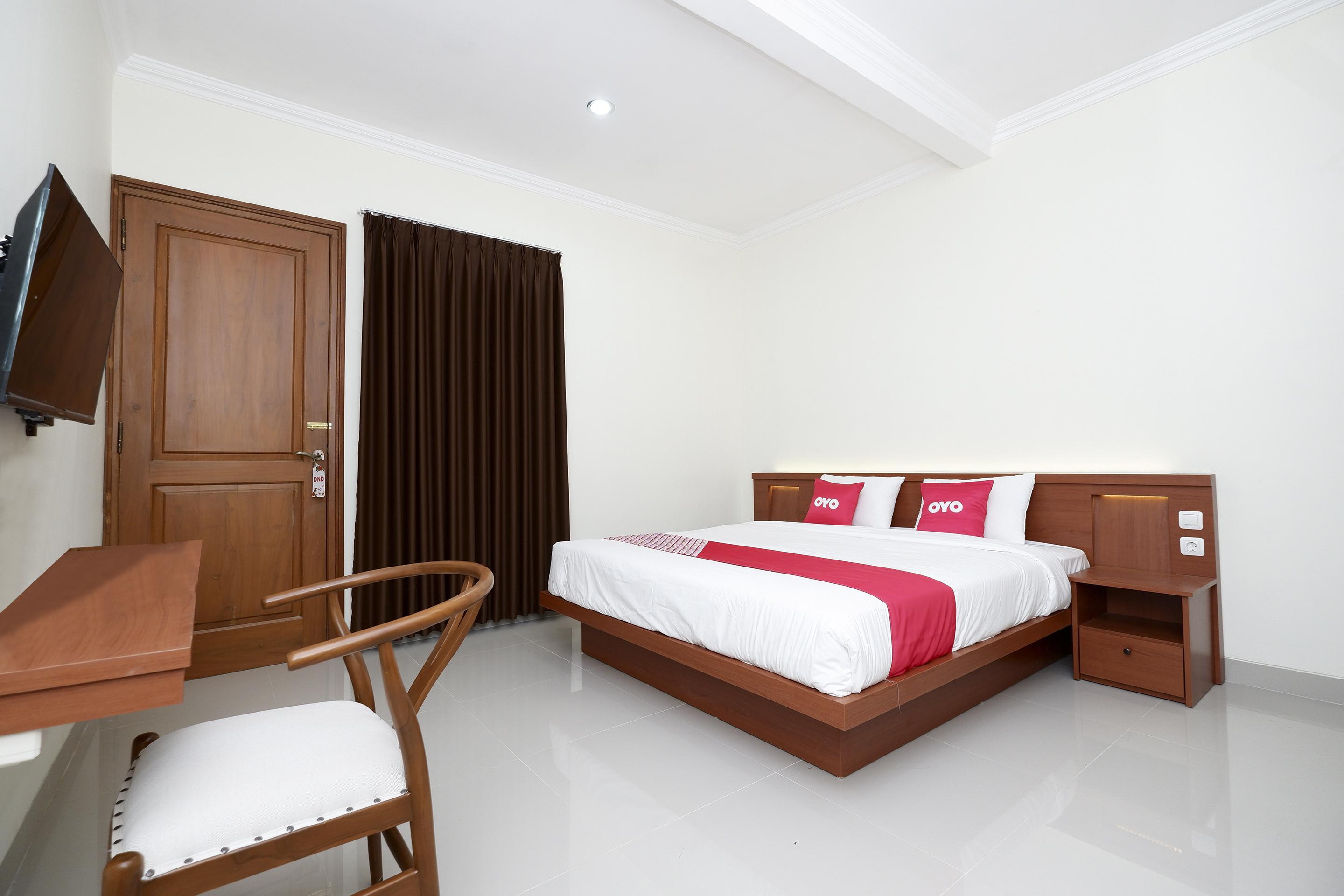 Oyo 2327 Pagsis Village Klaten Екстер'єр фото