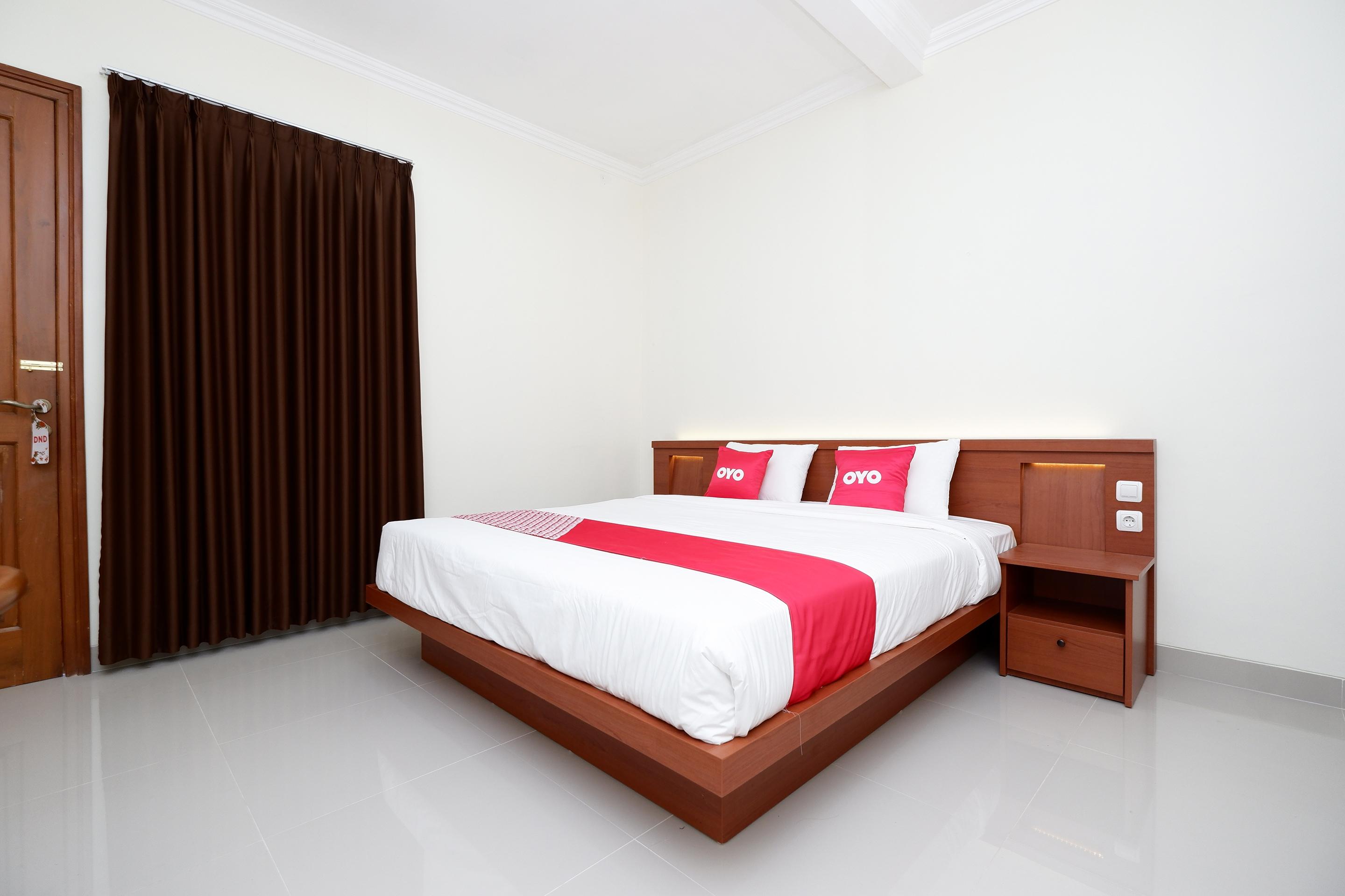 Oyo 2327 Pagsis Village Klaten Екстер'єр фото