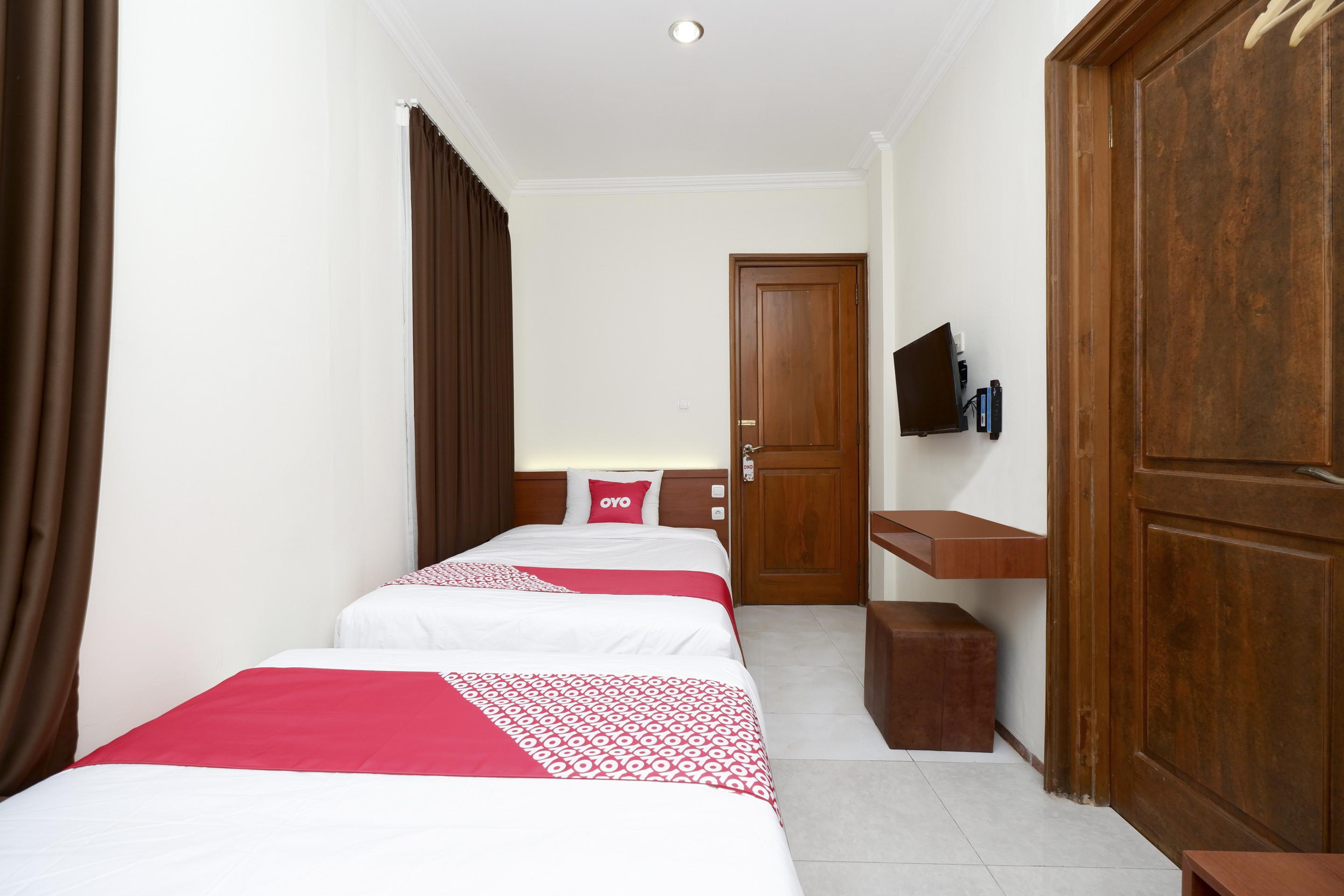Oyo 2327 Pagsis Village Klaten Екстер'єр фото