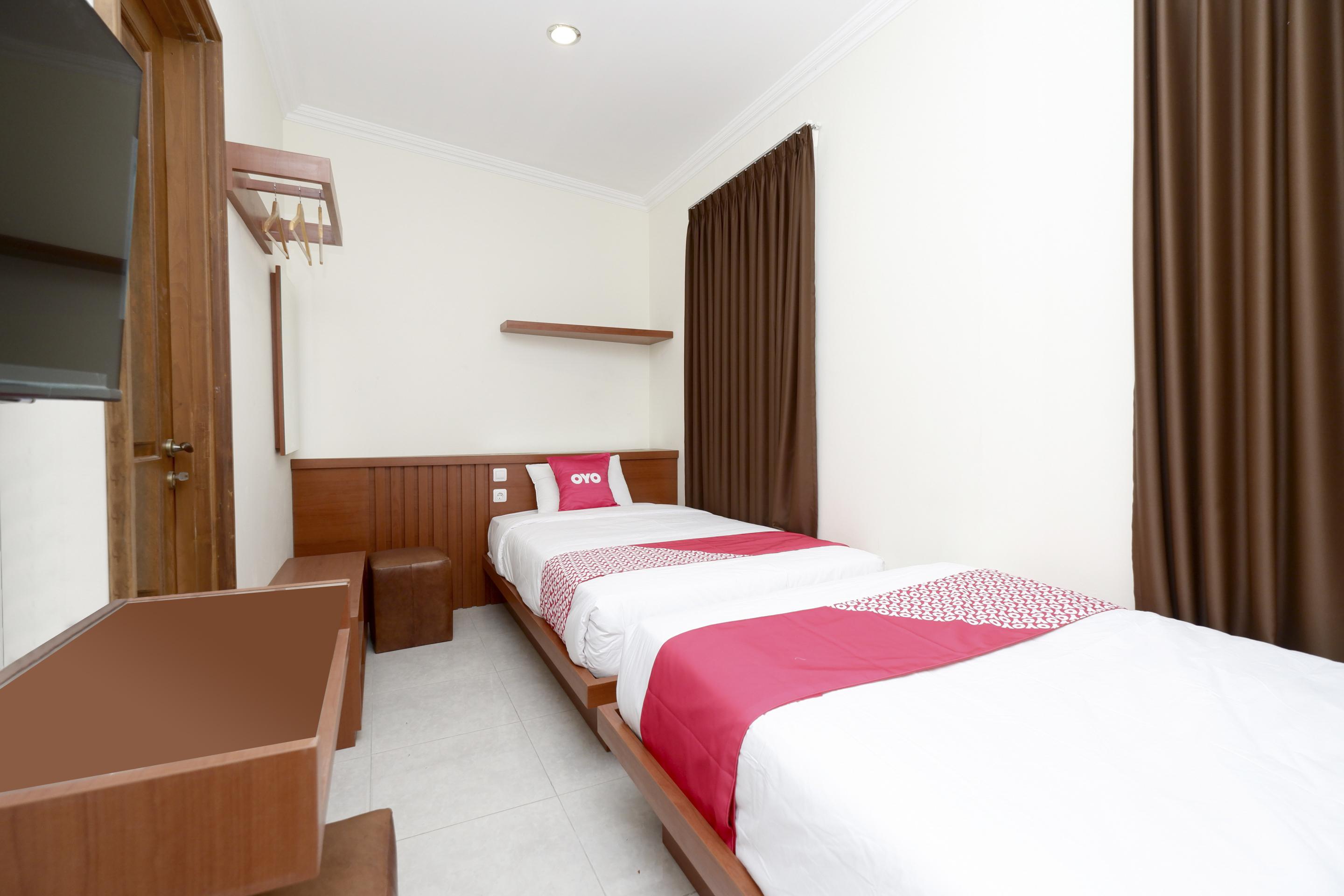 Oyo 2327 Pagsis Village Klaten Екстер'єр фото