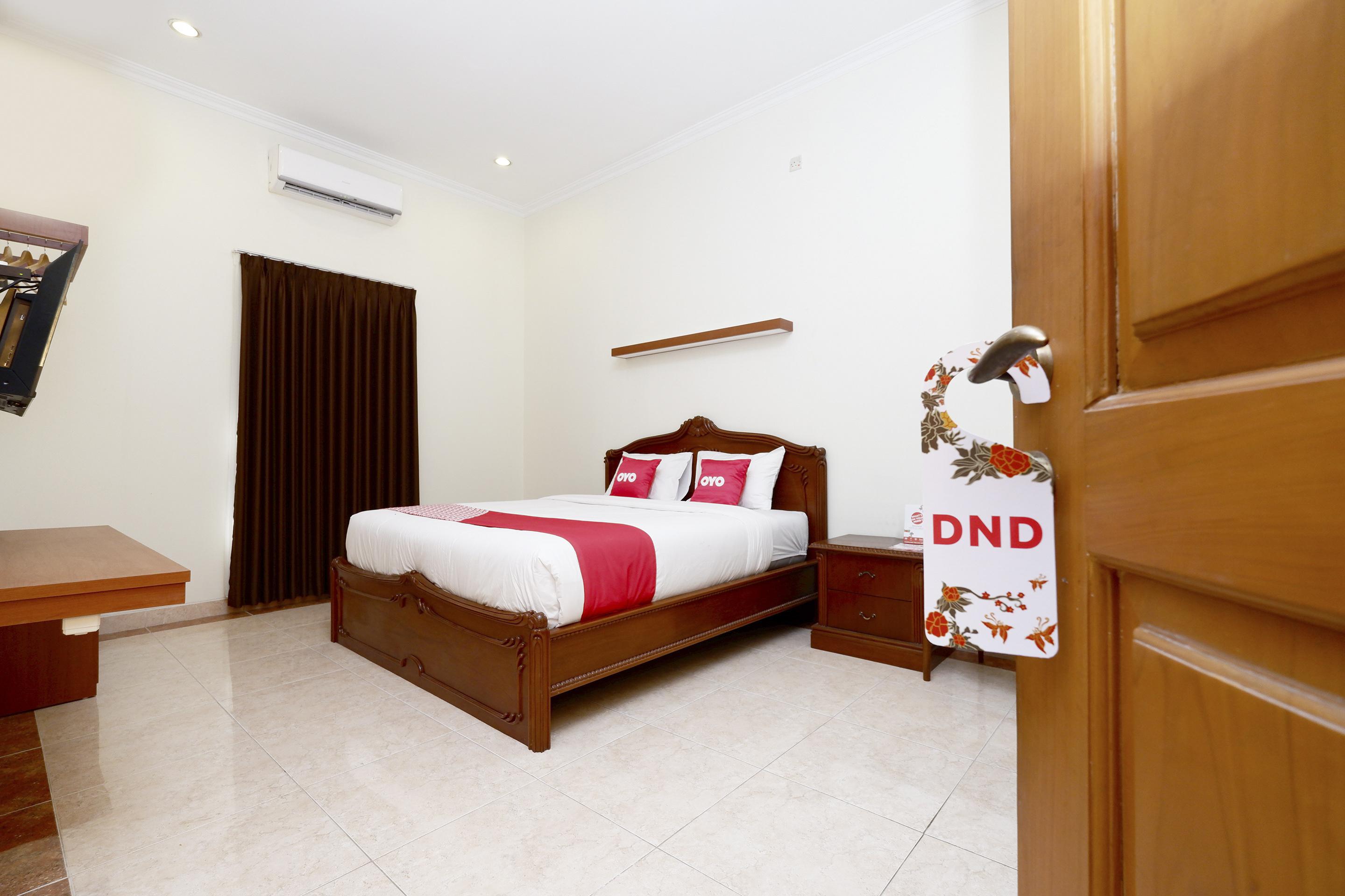 Oyo 2327 Pagsis Village Klaten Екстер'єр фото