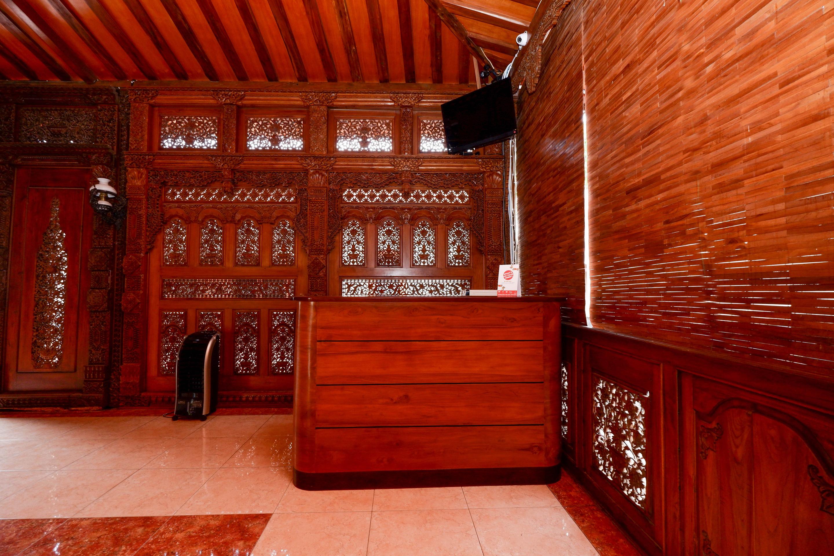 Oyo 2327 Pagsis Village Klaten Екстер'єр фото